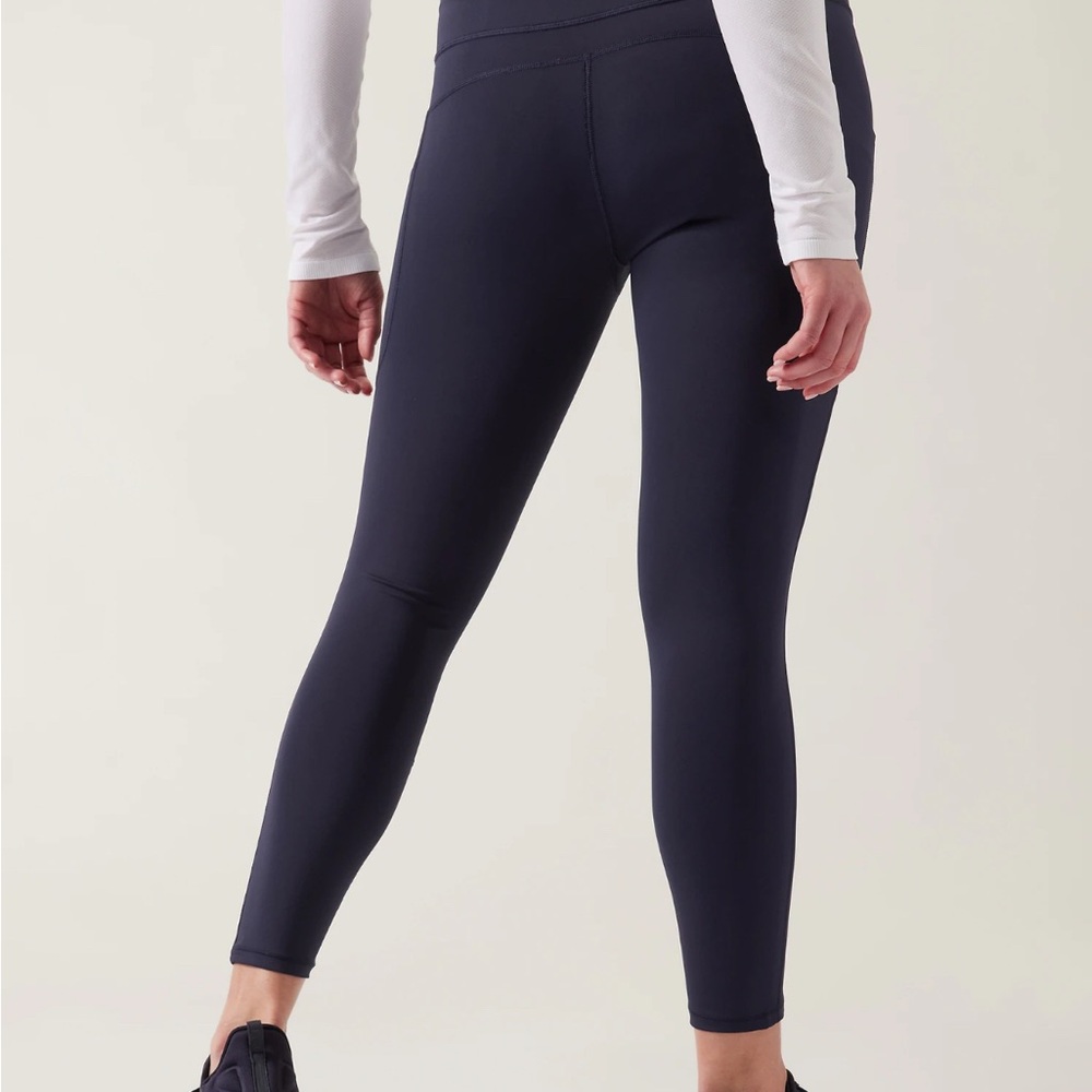 Athleta Ultimate Stash 7/8 Legging (Dress Blue)